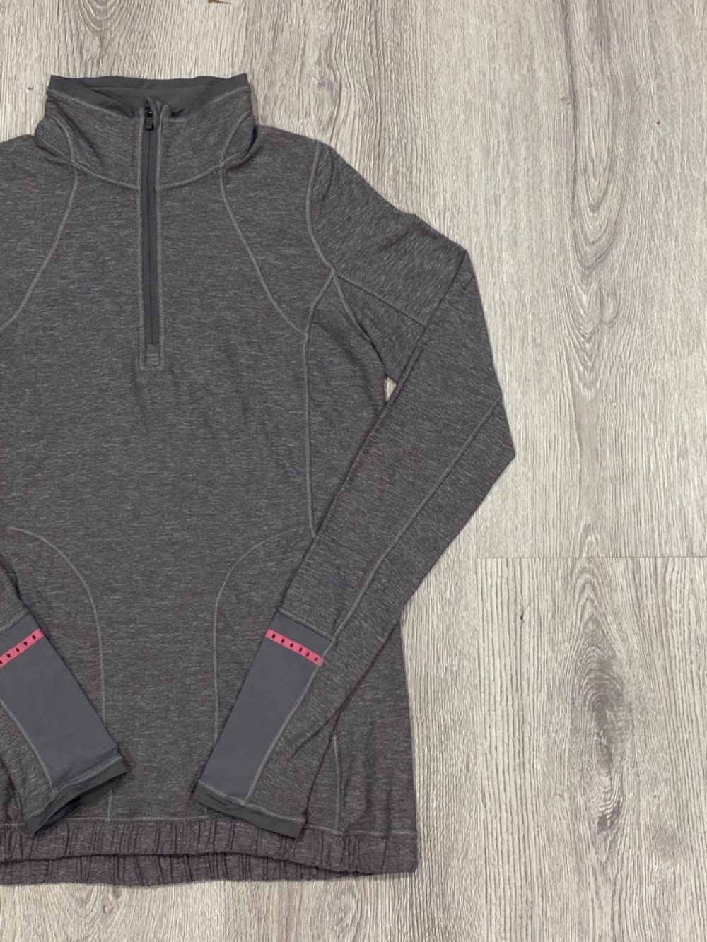 Lululemon Heathered Charcoal Grey Run Turbo Zip Pullover Reflective Trim Size 4 - Picture 6 of 9